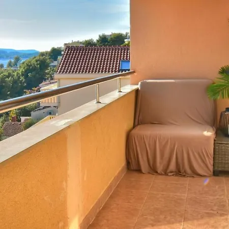 Bartulic Διαμέρισμα Τρογκίρ