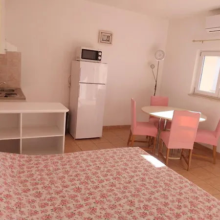 Bartulic Διαμέρισμα *